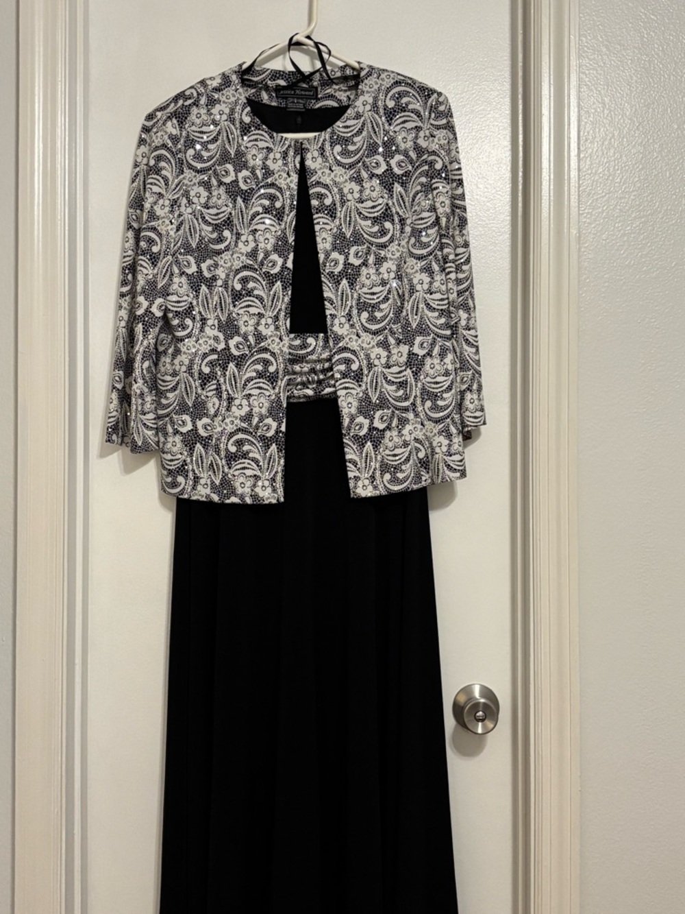 Jessica Howard Black Maxi Skirt with Black & White Paisley Jacket